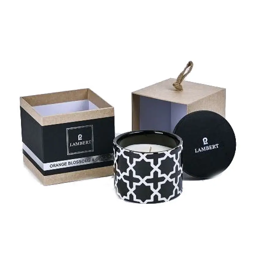 Ebba Bougie parfumée Orange & Gingembre noire avec couvercle